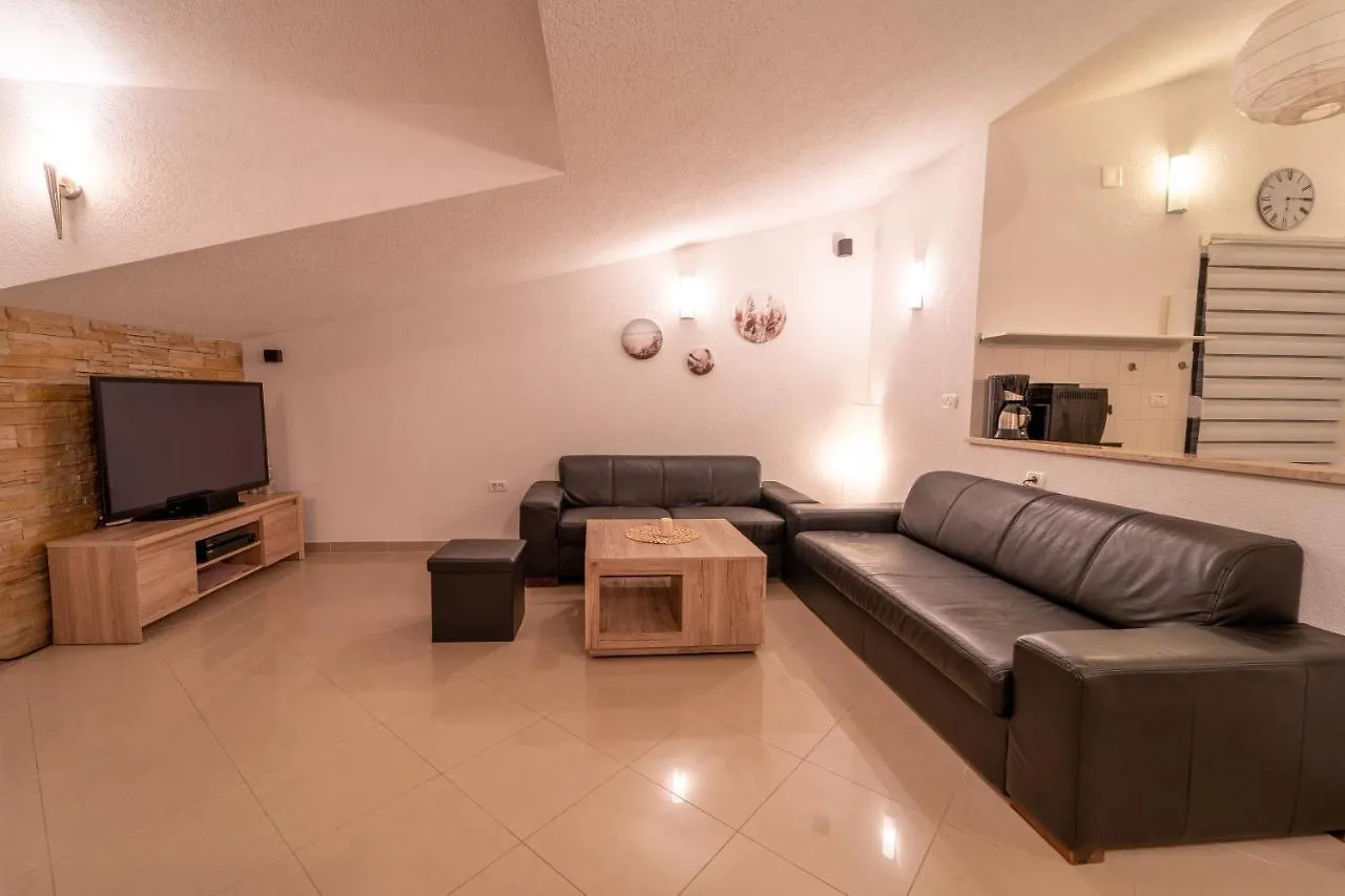 Apartment Villa Twins Markovic Pula