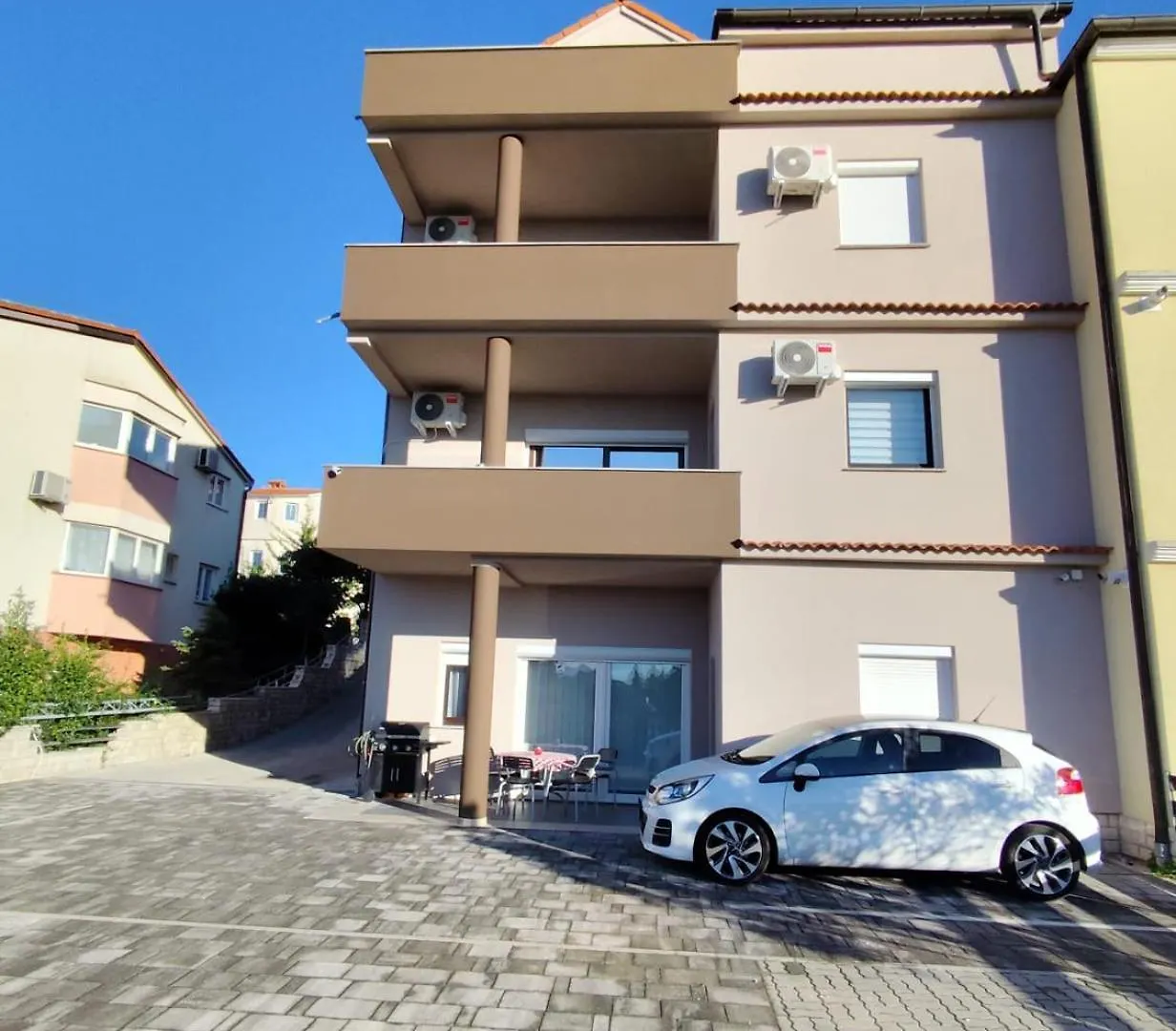 Apartment Villa Twins Markovic Pula Croatia